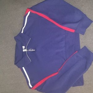 Long sleeved cropped shirt